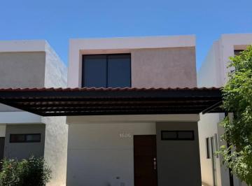 Casa · 102m² · 3 Recámaras · 2 Estacionamientos · Casa en Venta en Priv. Natura Perisur