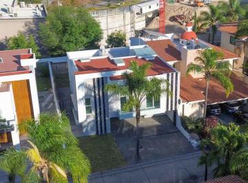 Casa en condominio · 374m² · 4 Recámaras · 6 Estacionamientos · Casa en Venta Puerta de Hierro