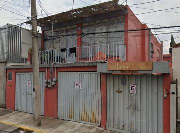 Casa de 3 habitaciones, Iztapalapa · Magnifica Casa en Iztapalapa, Cdmx de Recuperación Bancaria
