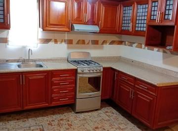 Casa · 52m² · 4 Recámaras · 1 Estacionamiento · Casa 4 Hab. en Los Héroes Tecámac