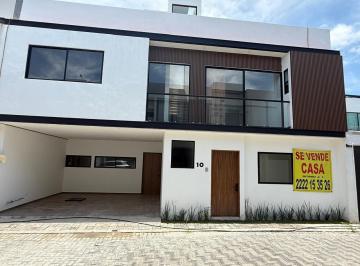 Casa de 4 habitaciones, San Pedro Cholula · Residencial Magenta 10