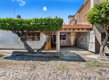 Casa · 237m² · 3 Recámaras · 1 Estacionamiento · Casa en Venta en Lazaro Cardenas, Puerto Vallarta, Jalisco, Mexico.