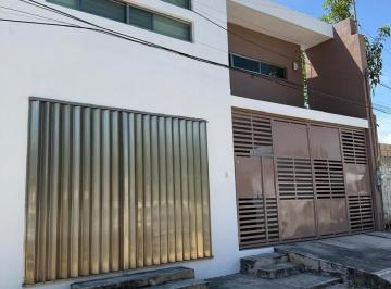 Casa · 275m² · 4 Recámaras · 1 Estacionamiento · Casa en Venta en Felipe Carrillo Puerto, Quintana Roo – 4 Recámaras