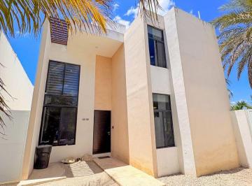 Casa de 3 habitaciones, Progreso · Casa en Venta de Tres Recamaras con Alberca en Esquina Dentro de Privada en Chelem