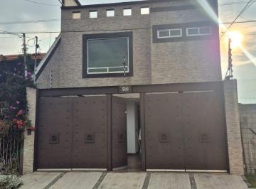 Casa de 4 habitaciones, Toluca · Casa en Renta Col. Buenavista