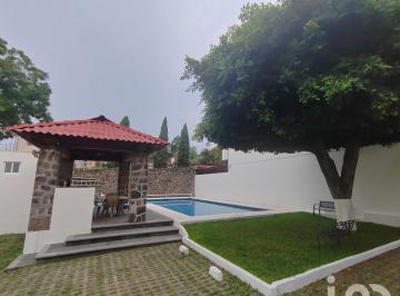 Casa · 181m² · 3 Recámaras · 1 Estacionamiento · Rento Casa en Condominio Lomas de Cortes