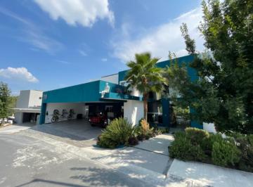 1 · Casa en Venta en Sierra Alta Carretera Nacional