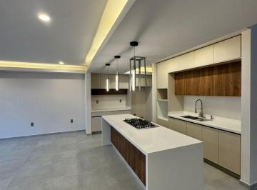 Casa · 200m² · 3 Recámaras · 2 Estacionamientos · Casa en Venta Cañadas del Arroyo Corregidora