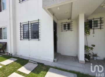 Casa · 79m² · 3 Recámaras · 1 Estacionamiento · Casa en Venta Quetetaro Fracc Tres Cantos