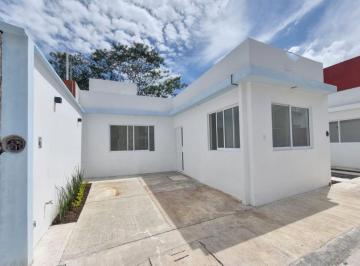 Casa de 3 habitaciones, Coatepec · Venta de Casa de un Nivel en Coatepec