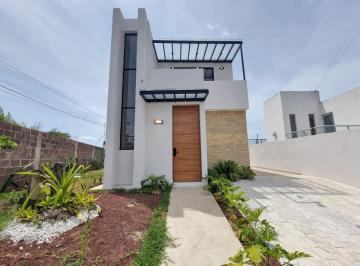 Casa de 3 habitaciones, Emiliano Zapata · Casa en Venta en Las Trancas | 3 Recámaras, 1 en Planta Baja, Jardín Amplio, Cochera