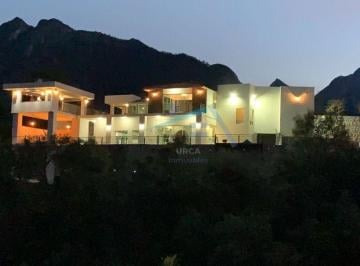 Quinta de 4 habitaciones, Allende · Quinta en Venta en Allende, Nuevo León