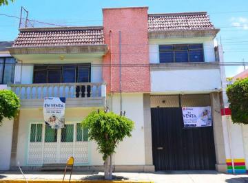 Casa de 6 habitaciones, Puebla · Amplia Casa en Venta, C. 21 Poniente, Col. Belisario Domínguez, Puebla.