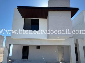 Casa · 200m² · 3 Recámaras · 3 Estacionamientos · Casa en La Retama