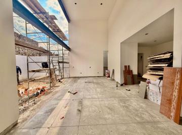 Casa de 3 habitaciones, Cuernavaca · Casa Nueva con Alberca en Fraccionamiento Privado Al Norte de Cuernavaca| Vigilancia 24hrs