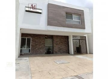 Casa de 3 habitaciones, Saltillo · Casa en Renta Amueblada, Al Sur de Saltillo.