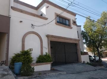 Casa de 4 habitaciones, San Pedro Garza García · Renta Casa en Spgg Lomas del Campestre