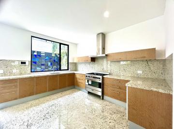Casa en condominio · 432m² · 3 Recámaras · 4 Estacionamientos · Venta de Casa en Condominio en Col. Alpes con 4 Estacionamientos