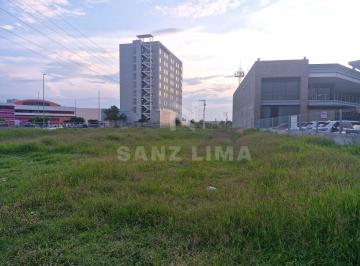 Terreno comercial , Celaya · Zona Liverpool: Magnifico Terreno Comercial, a un Lado de Plaza Galerias.