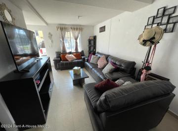 Casa · 50m² · 3 Recámaras · 2 Estacionamientos · Casa en Venta Tecámac Real Granada Gis 26 - 3051