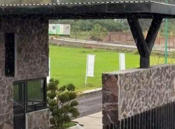Terreno / Lote , Morelia · Últimos 5 Tereenos 8 X 18 a 10 Min de Walmart La Huerta Caseta de Vigilancia Servicios a Pie de Lote