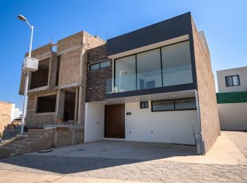 Casa en condominio de 4 habitaciones, Zapopan · Casa de 4 Recamaras Valle Imperial Coto Bizantino Zapopan Norte