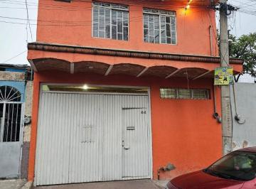 Casa de 4 habitaciones, San Pedro Tlaquepaque · Casa en Venta en Las Huertas Tlaquepaque Jal.