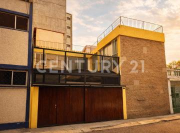 Casa · 362m² · 5 Recámaras · 3 Estacionamientos · Casa en Venta en Gladiolas, Coyoacán