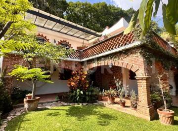 Casa en condominio · 286m² · 4 Recámaras · 1 Estacionamiento · Casa en Condominio en Venta Al Norte de Cuernavaca, Morelos.