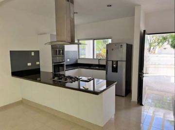 Casa de 3 habitaciones, Benito Juárez · Casa en Renta en Residencial Arbolada I, Cancún | 3 Recámaras | Pet Friendly