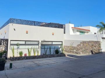 Casa de 4 habitaciones, León · Venta de Casa de un Piso en Bosques del Refugio Zona Norte