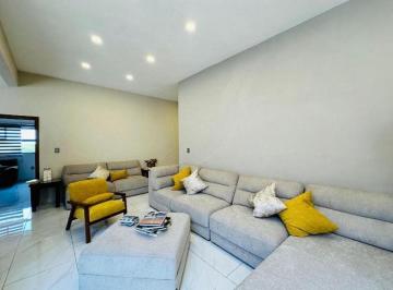 Casa de 4 habitaciones, León · Renta de Casa Amueblada de un Piso en Bosques del Refugio