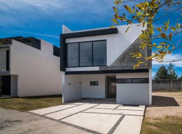 Casa en condominio de 5 habitaciones, Zapopan · Casa de 5 Recamaras Solares – Altanza Zona Real