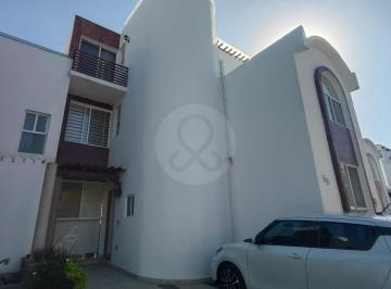 picture - 2026-08-12T181130.058.png · Casa en Venta en Valle Real