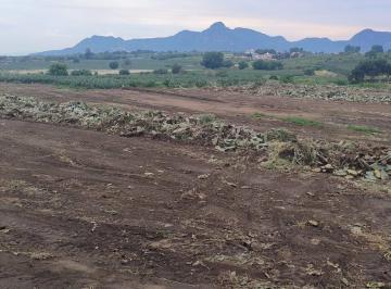 Terreno / Lote · 200m² · Terrenos Rústicos, en Tlayacapan Morelos, con Increíbles Vistas a Los Cerros. Invierte Hoy!