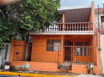 N/A · Casa en Venta con Gran Potencial de Remodelación en El Casco Urbano de San Pedro
