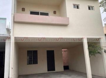 Casa · 140m² · 3 Recámaras · 2 Estacionamientos · Casa en Venta en Arboledas de Santa Rosa
