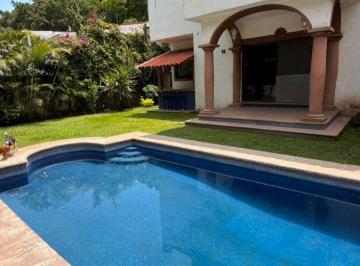 Casa de 4 habitaciones, Cuernavaca · Casa en Renta en Fraccionamiento Club de Golf Cuernavaca