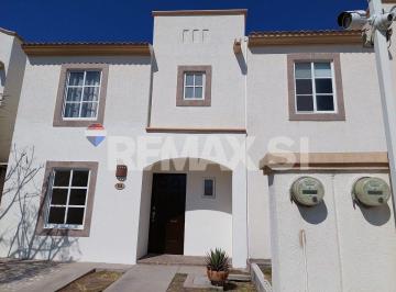 Casa Renta de 3 habitaciones · Casa en Renta El Refugio Villa Romana