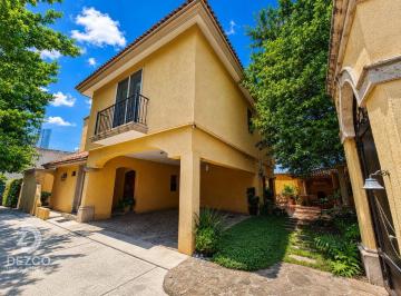 2009e63c95b2e087001f6af1f360d7f4d81450d36fb9700ee07a414f8b6e65e8 · Casa en Venta | Santa Engracia | Calle Semiprivada | Spgg