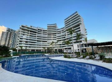 Departamento · 214m² · 3 Recámaras · 2 Estacionamientos · Departamento en Venta Al Norte de Merida, Frente a Plaza Comercial.