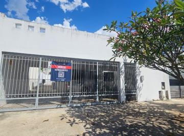 Casa · 220m² · 3 Recámaras · 2 Estacionamientos · Casa en Venta en Mérida Sobre Av