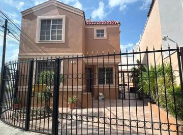 1 · Casa en Renta en Paseo de Cumbres, Monterrey