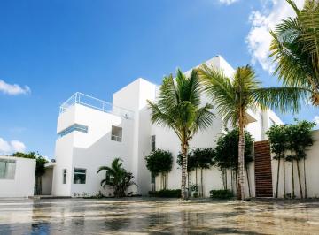 Edificio · 1237m² · 30 Recámaras · 10 Estacionamientos · Conjunto de 3 Edificios, 30 Habitaciones.