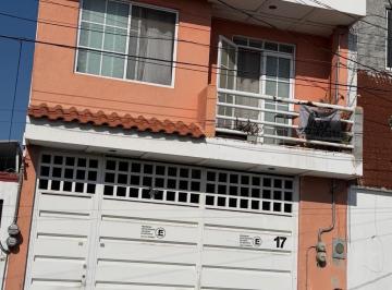 Local comercial · 350m² · 5 Recámaras · 4 Estacionamientos · Local - Casa Blanca