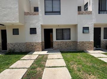 Casa de 3 habitaciones, León · Casa en Renta en Marbella, Zona Sur