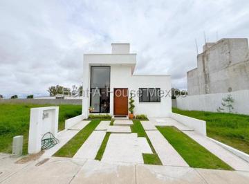 Casa en condominio de 2 habitaciones, El Marqués · Ciudad Maderas Vendo Comoda Casa de Una Planta con Amplio Jardin 2 Recamaras 2 Baños 2 Coches