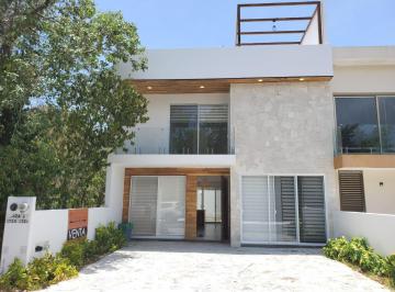FACHADA · Casa en Venta 4rec 4.5 Baños en Riviera Maya Puerto Morelos con Alberca Privada