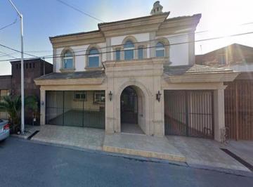 Casa de 5 habitaciones, San Nicolás de los Garza · Casa en Venta, C. 18 de Diciembre Col. El Roble San Nicolas de Los Garza C. P. 66450 Nuevo Leon
