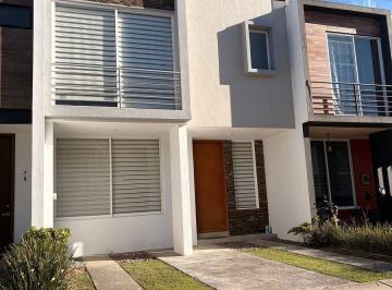 Casa de 3 habitaciones, Zapopan · Hermosa Casa en Renta en El Campestre